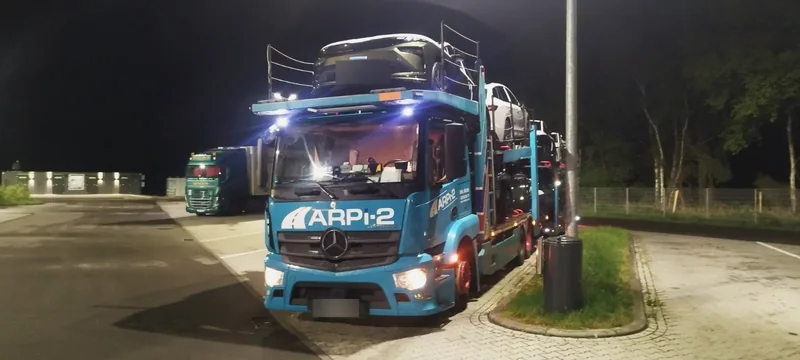 Autotransportor ARPI 2 cu mașini